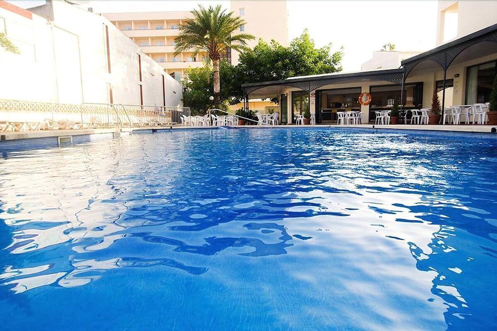 Hotel La Santa Maria Cala Millor  Luaran gambar