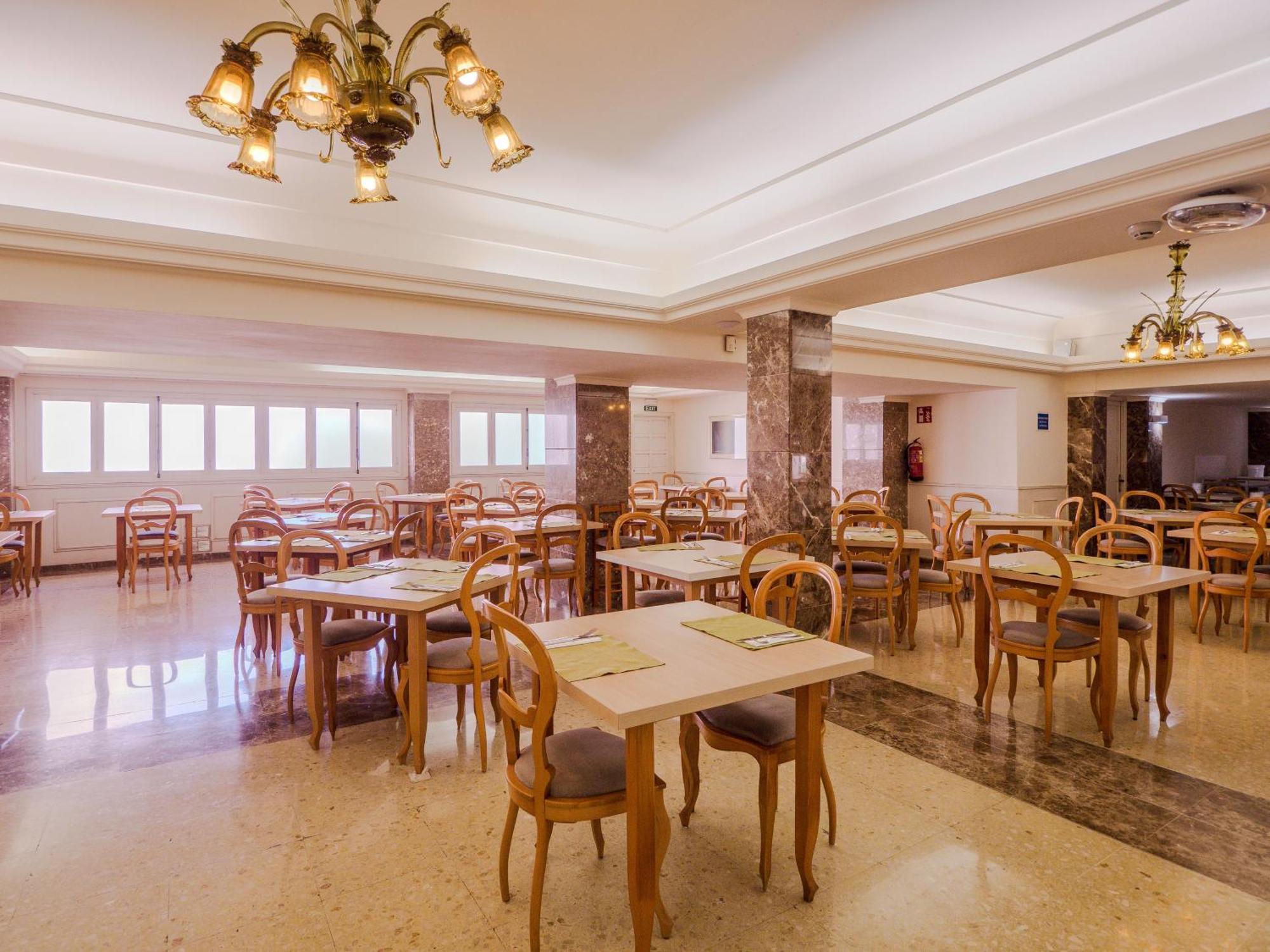 Hotel La Santa Maria Cala Millor  Luaran gambar