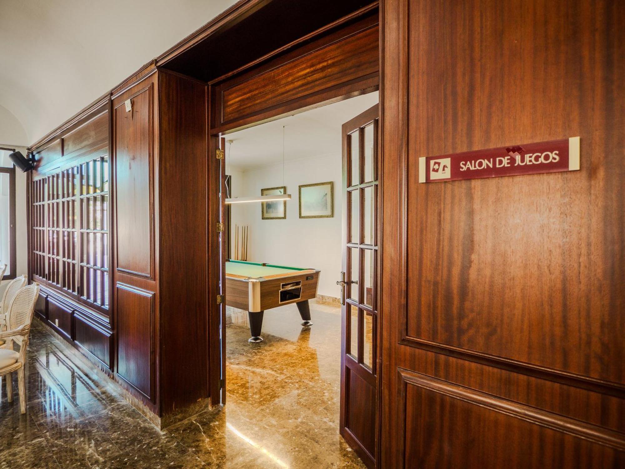 Hotel La Santa Maria Cala Millor  Luaran gambar