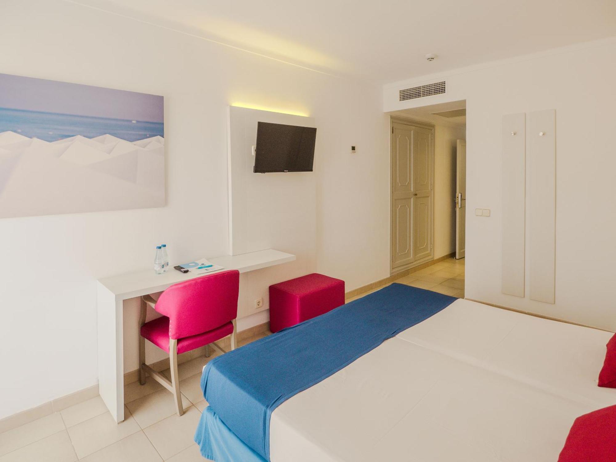 Hotel La Santa Maria Cala Millor  Luaran gambar