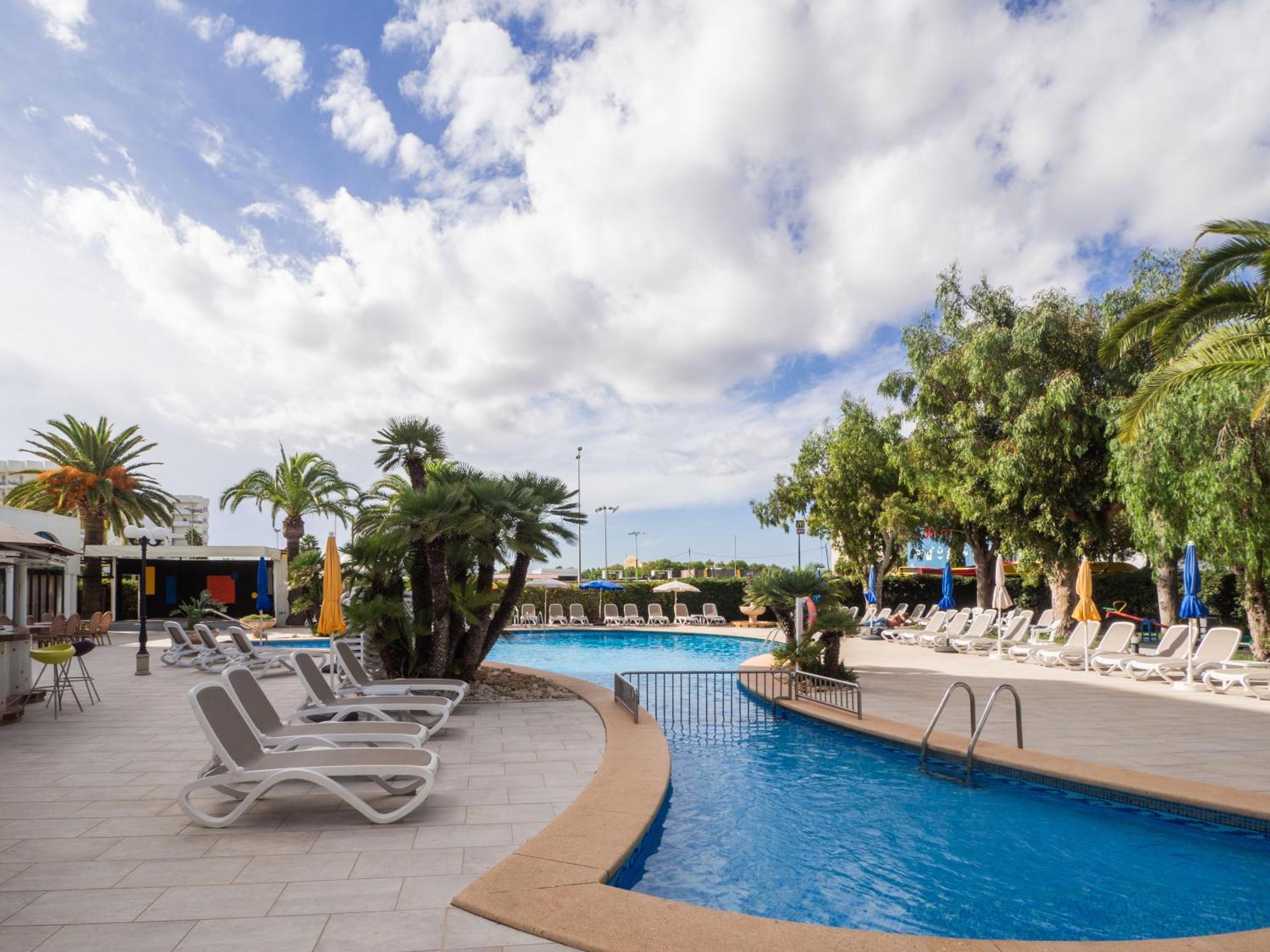 Hotel La Santa Maria Cala Millor  Luaran gambar